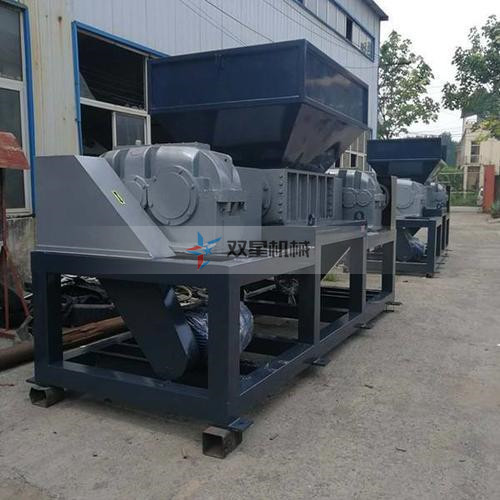雙軸撕碎機作業(yè)過程中這些準備工作不容忽視